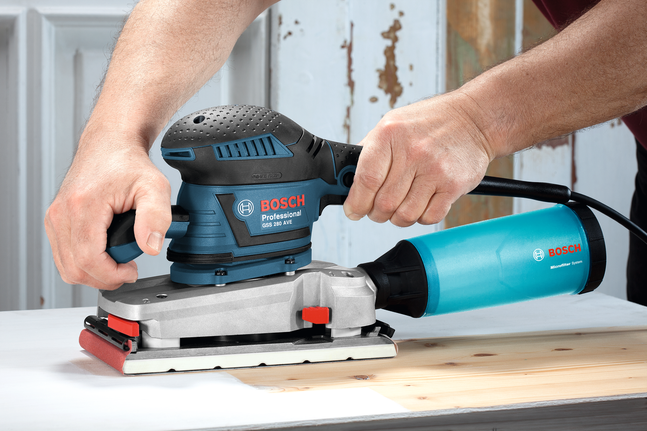 J450 Expert for Wood and Paint, 115mm X 5m, G60 Bosch GSS 280 AVE sander with microfilter system in use.