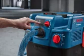 Bosch GAS 400 A all-purpose extractor with adjustable suction.