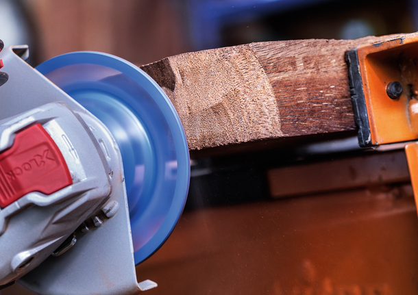 EXPERT Multi Material Carbide Grinding Head Medium, Flat, X-LOCK, 115 mm, 22.23 mm Bosch X-Lock abrasive disc sanding rough wood.